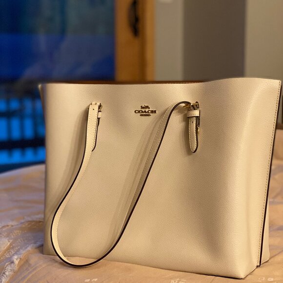 Coach Handbags - Coach Tote